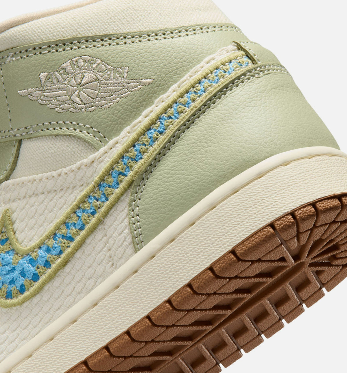 Air Jordan 1 Mid SE “Olive Aura” Women’s Shoes