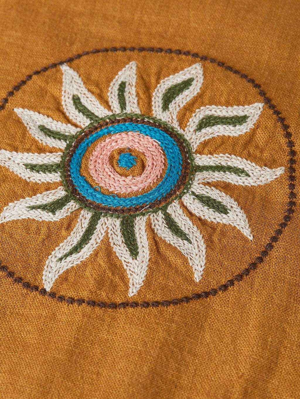 S&S Embroidered Linen Relaxed-Fit Short-Sleeved Shirt