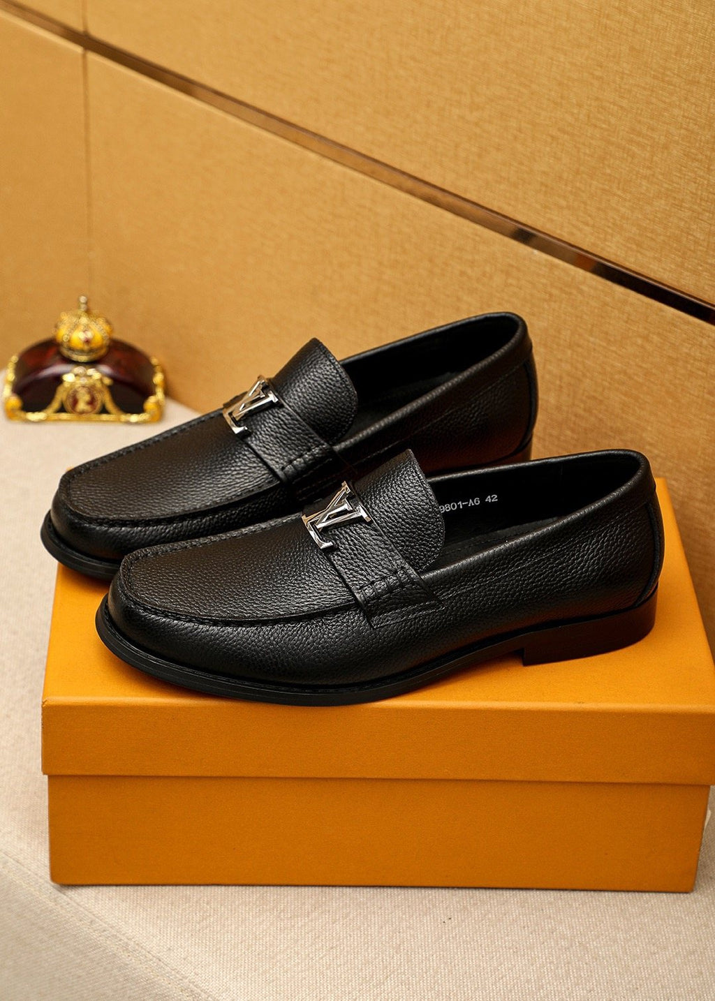 Louis Vuitton Black Pebbled Leather Loafers